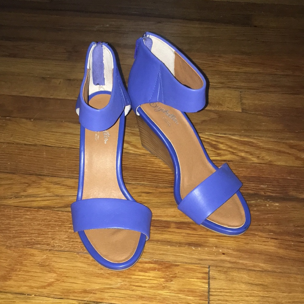 Seychelles: Auburn Wedge Sandal Size: 7